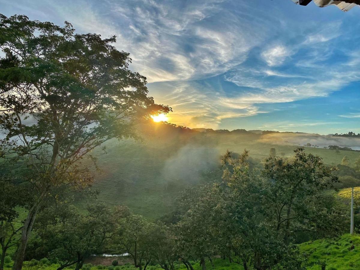 Chale Arara Super Luxo Villa Cunha Bagian luar foto